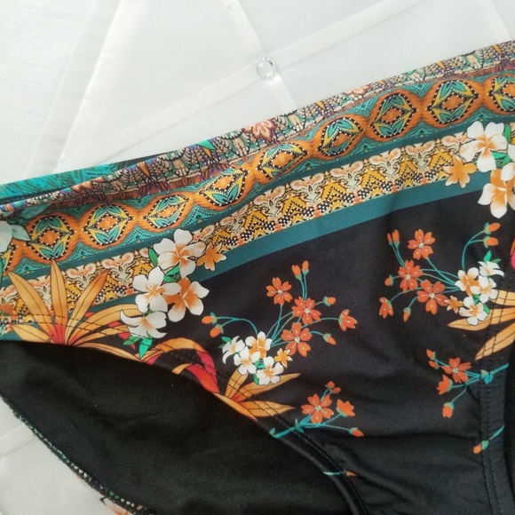 Kenneth Cole New York Bikini bottoms New - Picture 4 of 7